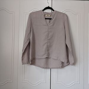 Light Taupe Long-Sleeve V-Notch Peasant Blouse